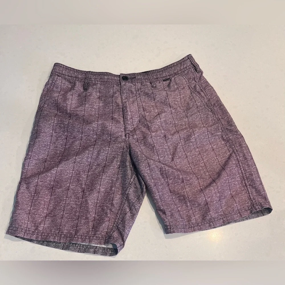 Men’s Hurley plaid walk shorts size 31